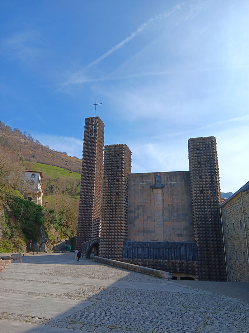 12.-Santuario-Arantzazu